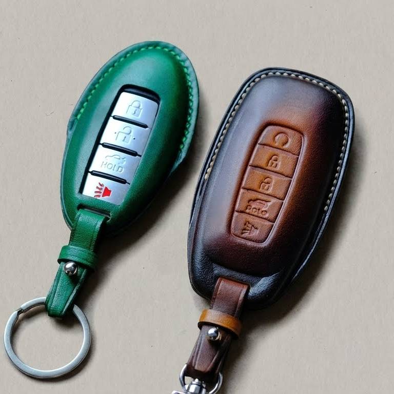 Premium Leather Key Fob for Nissan - Carsilks 
