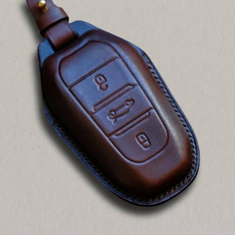 Premium Leather Key Fob for Peugeot - Carsilks 