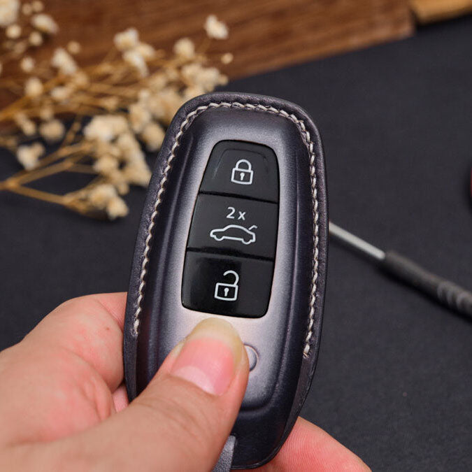 Premium Leather Key Fob for Audi - Carsilks 