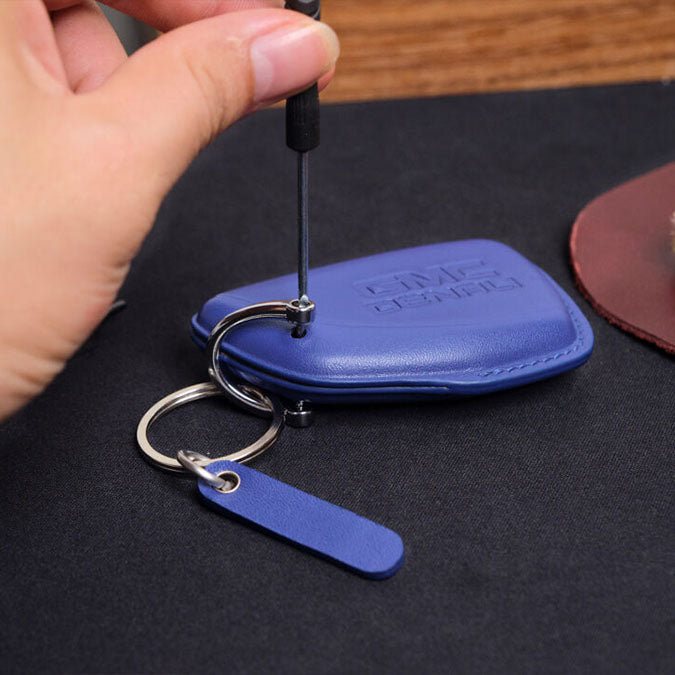 Premium Leather Key Fob for GMC - Carsilks 