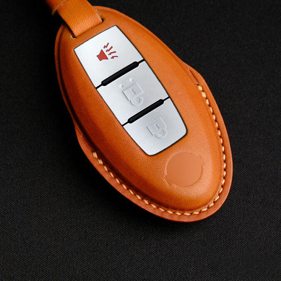Premium Leather Key Fob for Nissan - Carsilks 