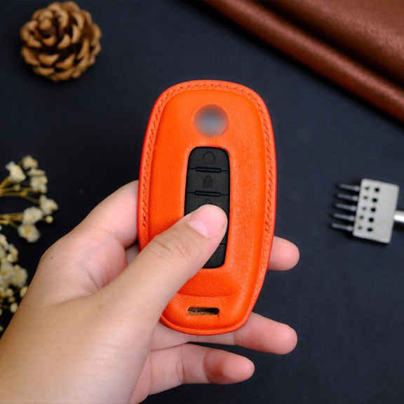 Premium Leather Key Fob for Nissan - Carsilks 