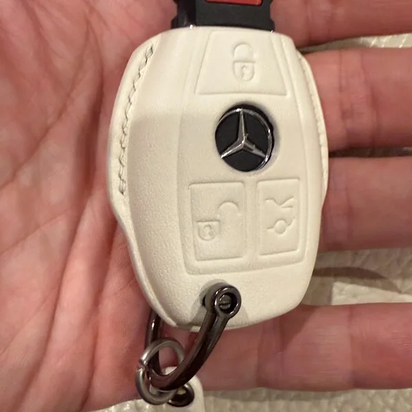 Premium Leather Key Fob for Volvo photo review